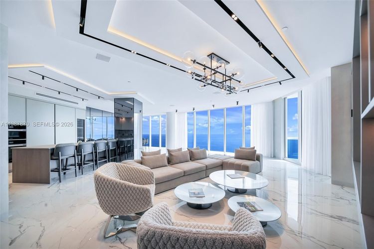 Trump Hollywood #3905 image #18