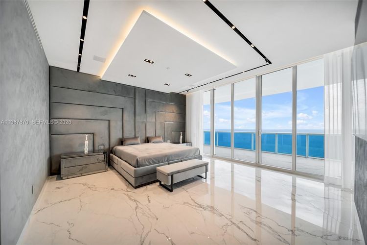 Trump Hollywood #3905 image #19