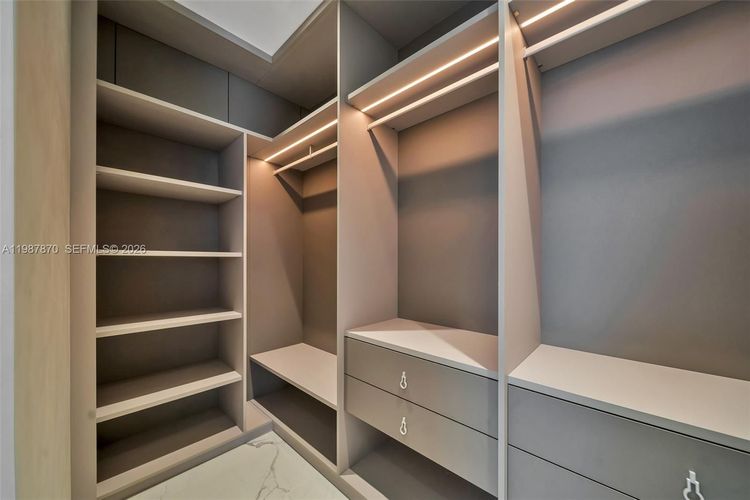 Trump Hollywood #3905 image #24