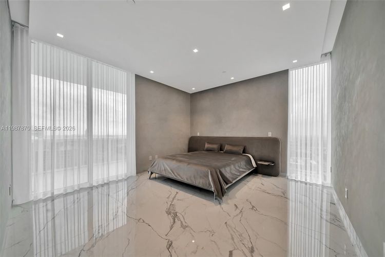 Trump Hollywood #3905 image #33