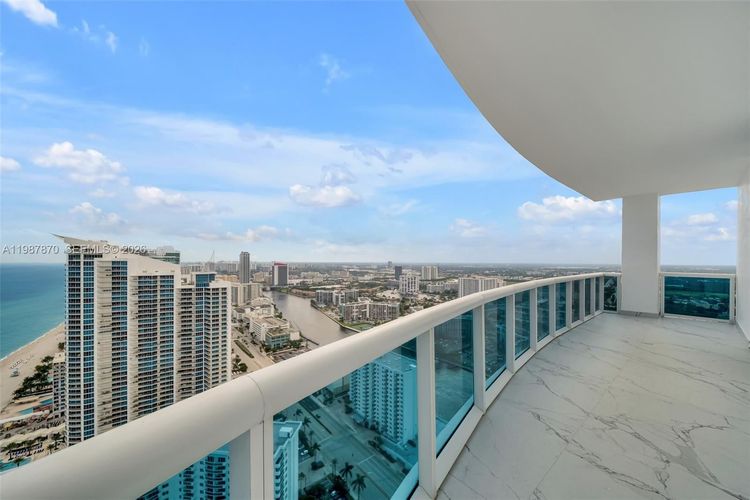 Trump Hollywood #3905 image #52