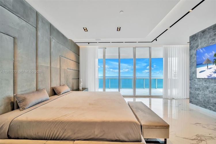 Trump Hollywood #3905 image #57