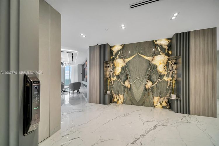 Trump Hollywood #3905 image #6