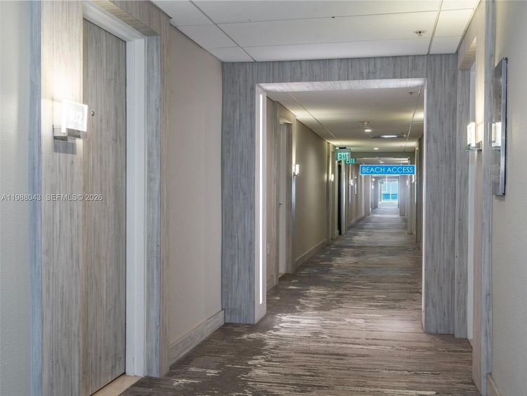 Harbour House #402 image #10