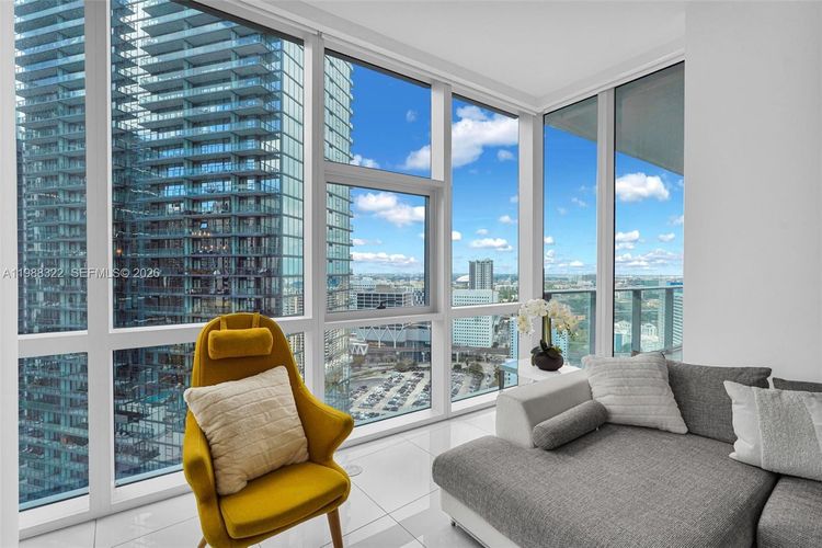 Paramount Miami Worldcenter #2912 image #10