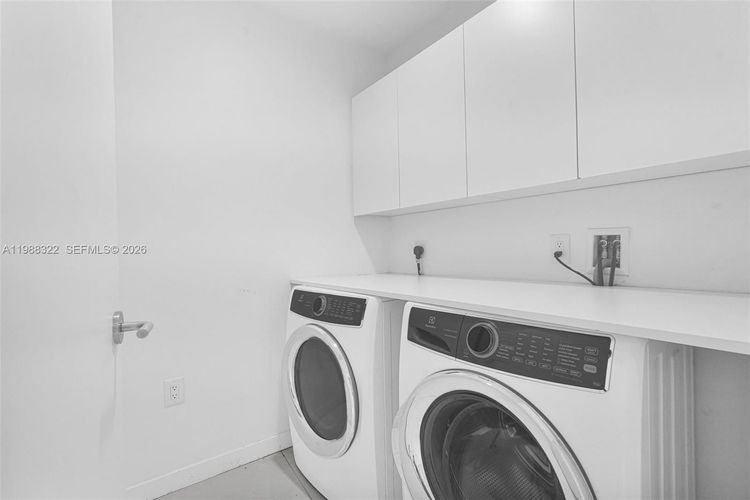 Paramount Miami Worldcenter #2912 image #14