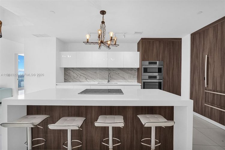 Paramount Miami Worldcenter #2912 image #24