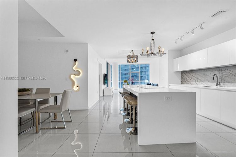 Paramount Miami Worldcenter #2912 image #25