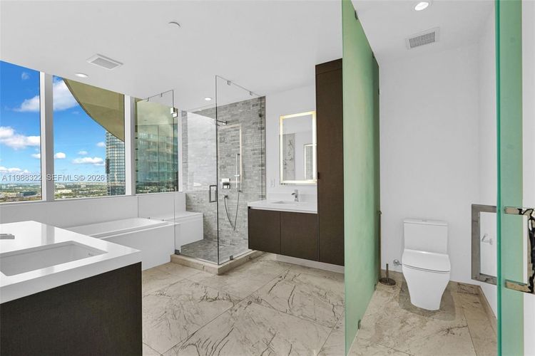 Paramount Miami Worldcenter #2912 image #27