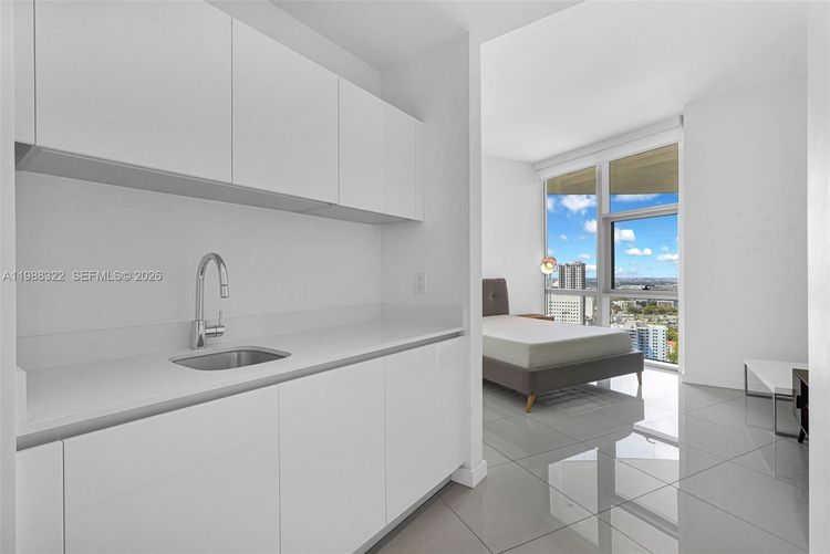 Paramount Miami Worldcenter #2912 image #34