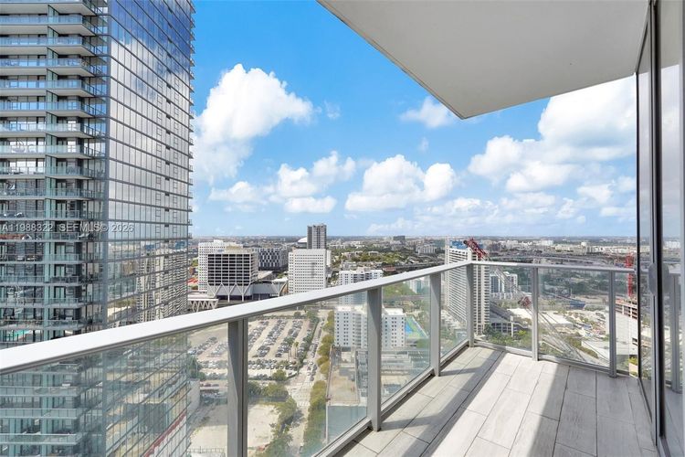 Paramount Miami Worldcenter #2912 image #40