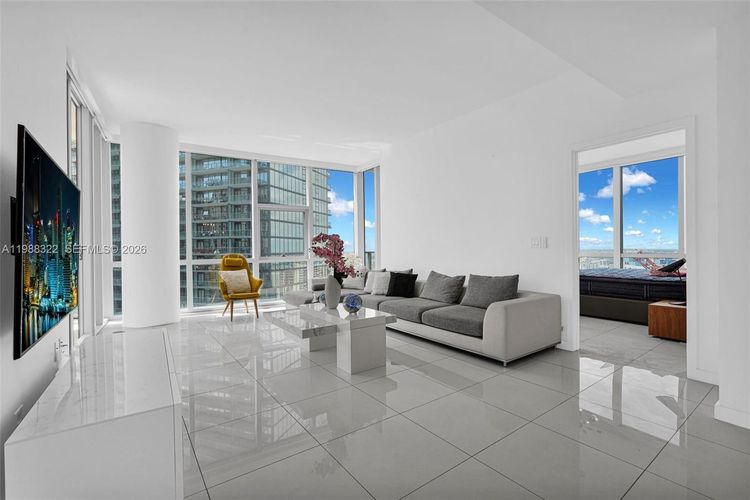 Paramount Miami Worldcenter #2912 image #8