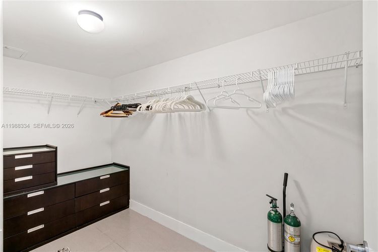 Mint #4702 image #23