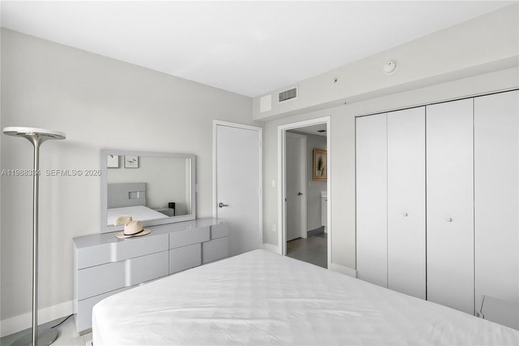 Mint #4702 image #26