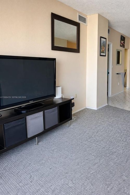 Arlen House West #1225 image #11