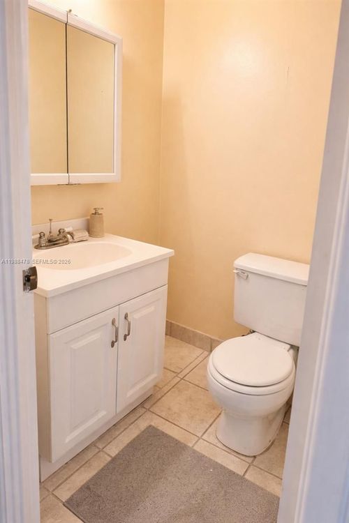 Arlen House West #1225 image #7