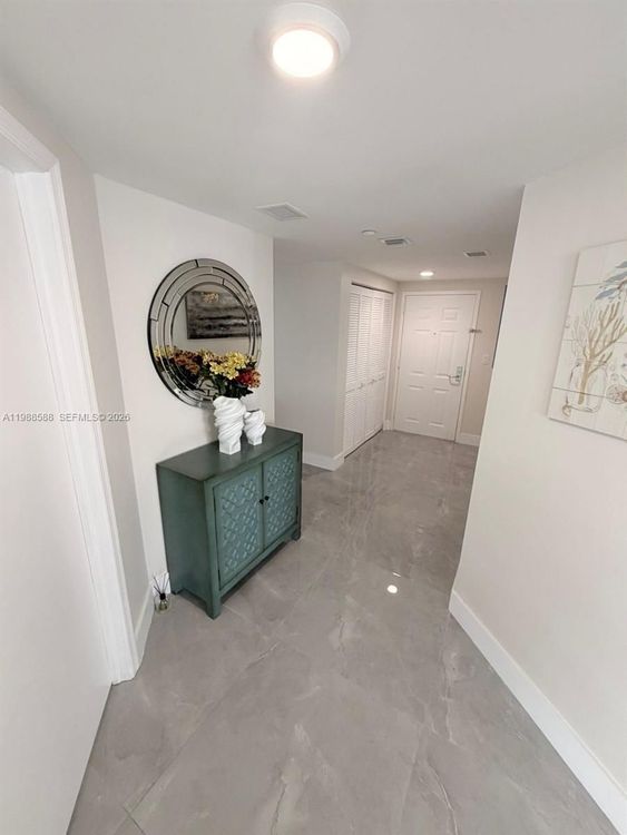 Turnberry on the Green #2204 image #11