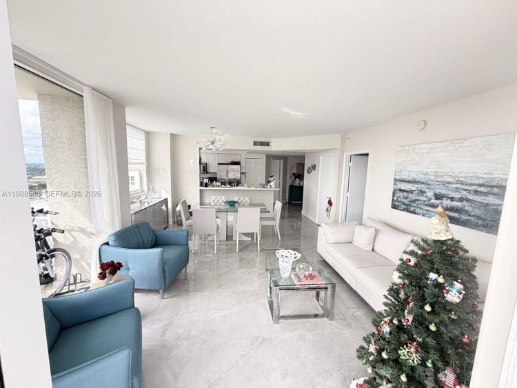 Turnberry on the Green #2204 image #6