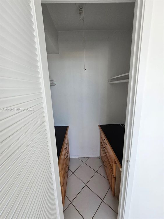 Burleigh House #1821 image #13