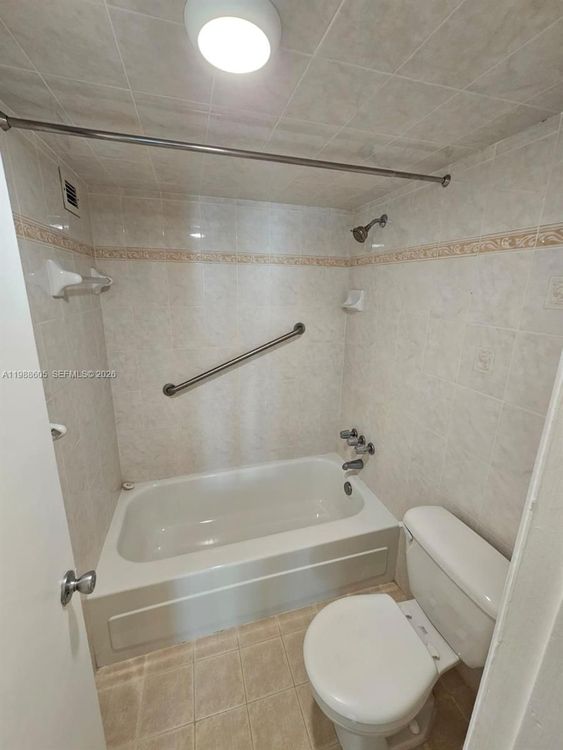 Burleigh House #1821 image #7