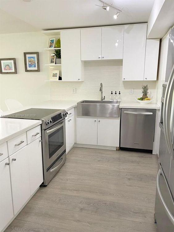 Ocean Village #304 image #10