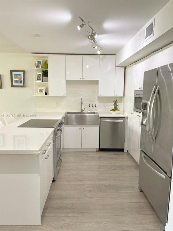 Ocean Village #304 image #12