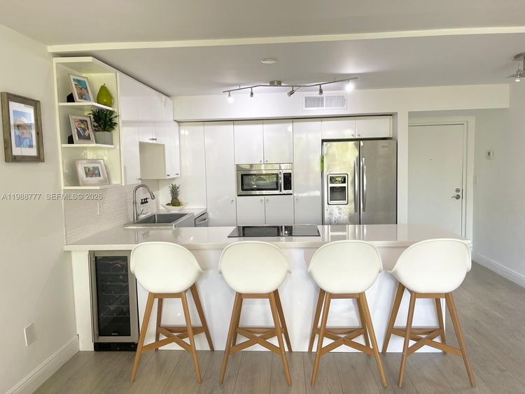 Ocean Village #304 image #14