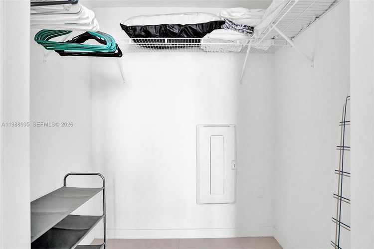 Tiffany House #513 image #12