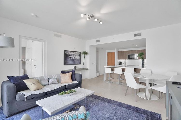 Tiffany House #513 image #27