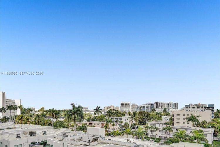 Tiffany House #513 image #31