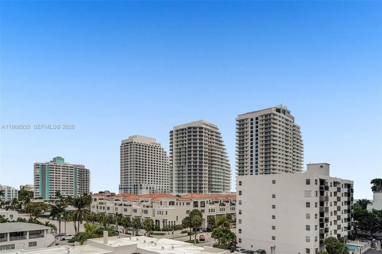 Tiffany House #513 image #33