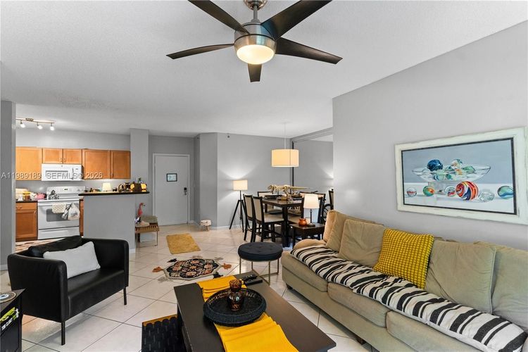 The Yacht Club at Aventura #6108 image #10