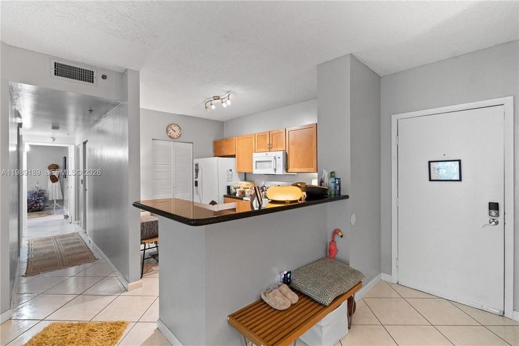 The Yacht Club at Aventura #6108 image #12