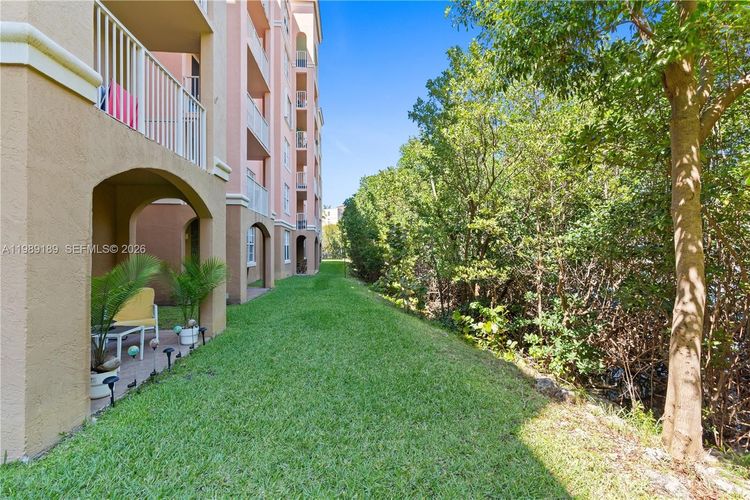 The Yacht Club at Aventura #6108 image #28