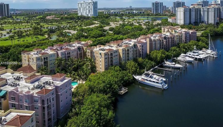 The Yacht Club at Aventura #6108 image #29