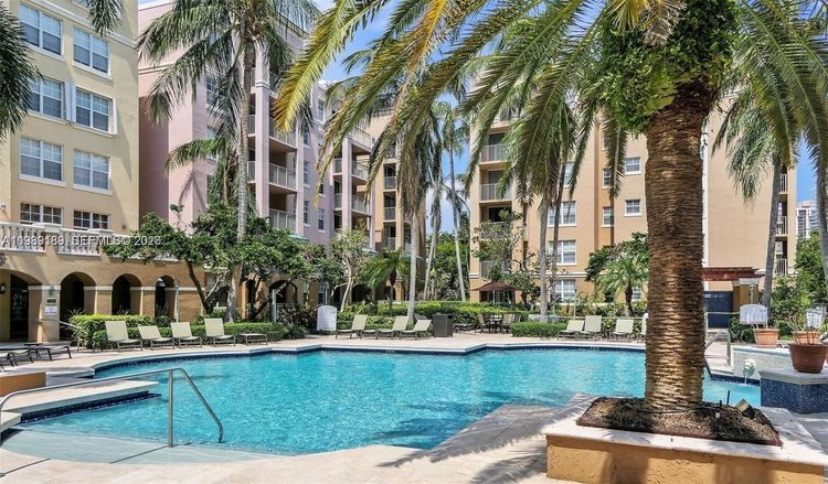 The Yacht Club at Aventura #6108 image #32