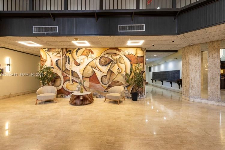 Commodore Plaza - Tower #806 image #24