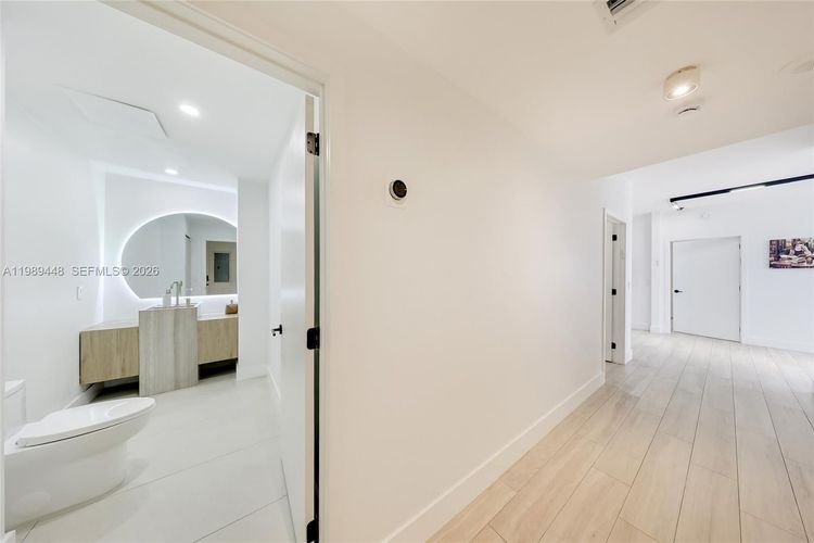 Prince George Condo #21C image #20