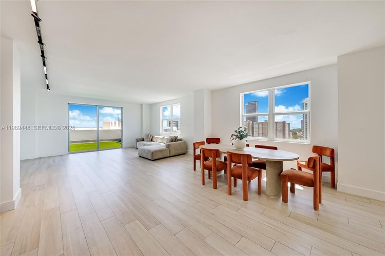 Prince George Condo #21C image #7