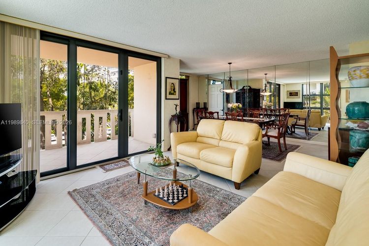 Towers of Key Biscayne #F206 image #16