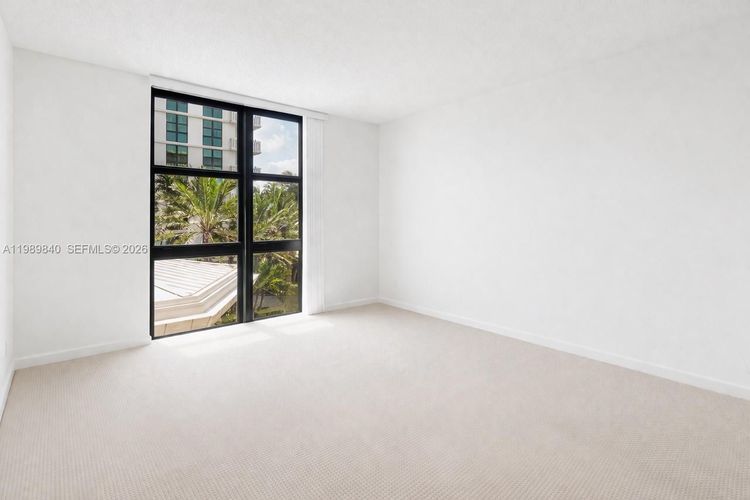 Towers of Key Biscayne #F206 image #9