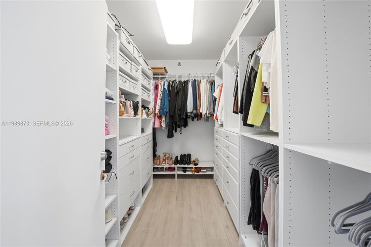 One Island Place #1203 image #24