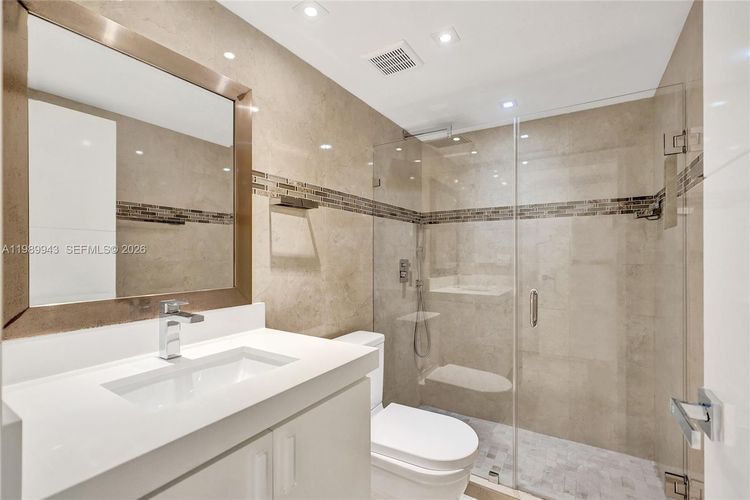 The Tiffany #504 image #34