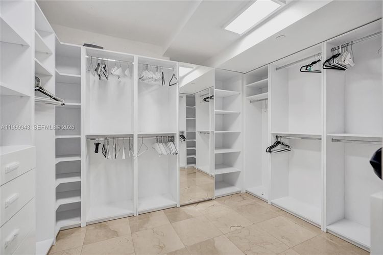 The Tiffany #504 image #36