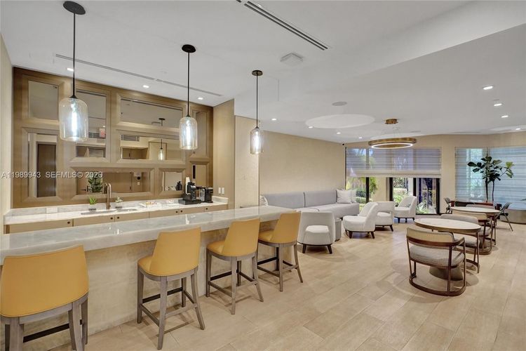 The Tiffany #504 image #49