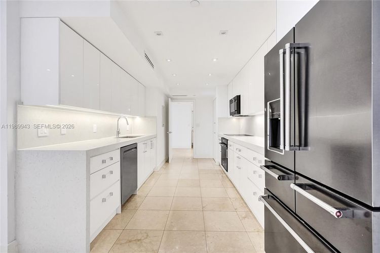 The Tiffany #504 image #6