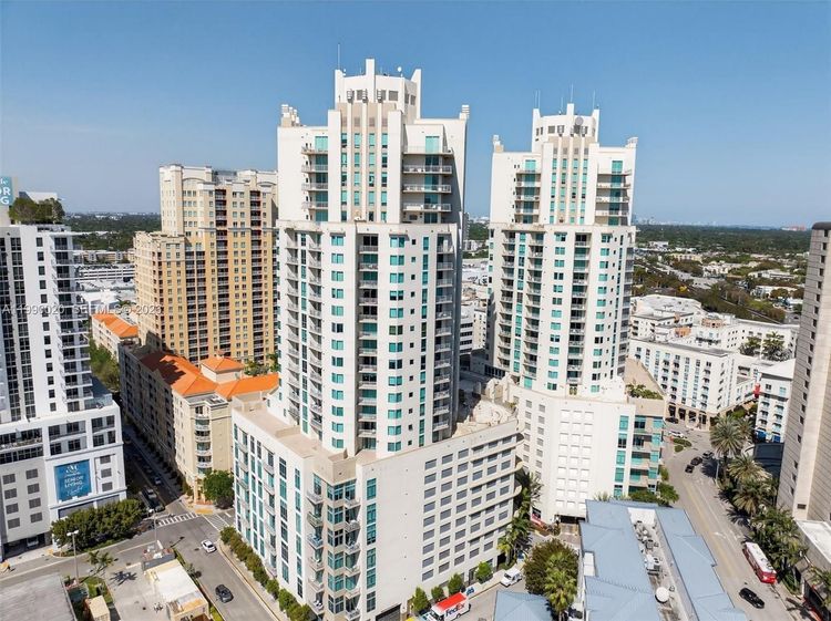 Metropolis at Dadeland #1203 image #10