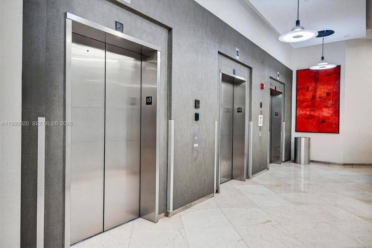 Metropolis at Dadeland #1203 image #15