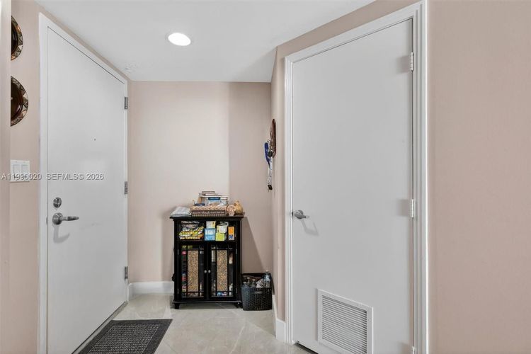 Metropolis at Dadeland #1203 image #18