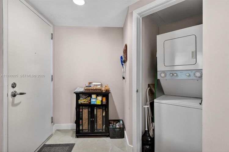 Metropolis at Dadeland #1203 image #19